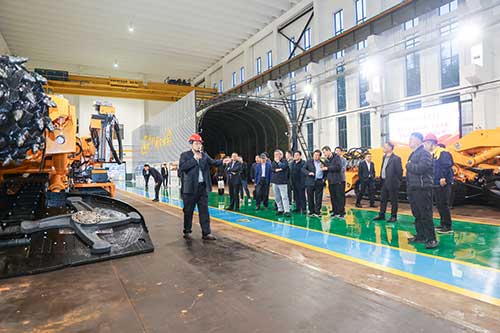 【開(kāi)放合作 共享未來(lái)】上海創(chuàng)力集團(tuán)院士工作站等揭牌儀式圓滿結(jié)束(圖23)