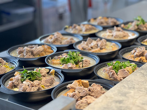  【喜迎食堂新篇章 共品舌尖幸福感】創(chuàng)力集團(tuán)食堂運(yùn)營(yíng)模式升級(jí)暨開(kāi)業(yè)活動(dòng)取得圓滿成功(圖1)